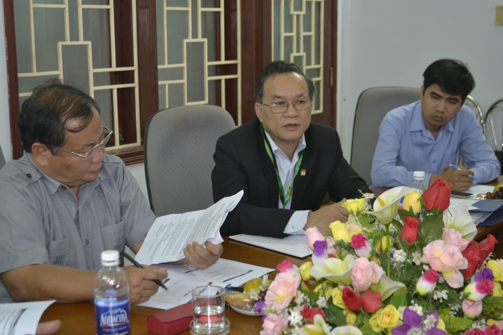 TS. Le Van An NLU Rector attended the meeting