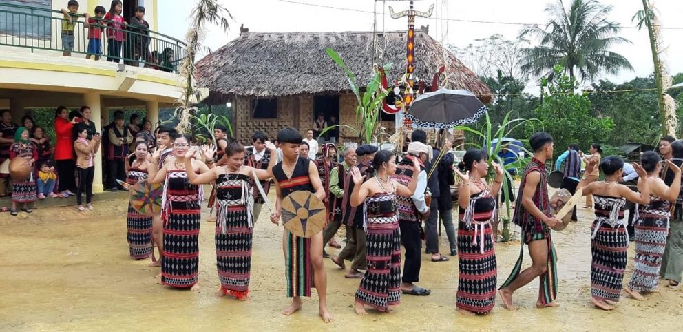 Bustling with New Rice Festival – Aza New Year in Mu Nu Ta Ra village ...